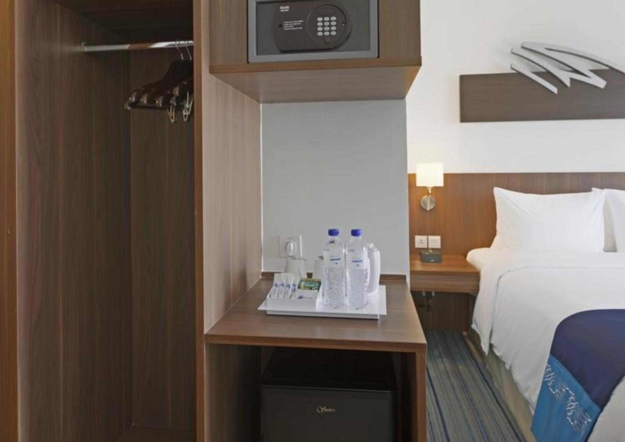 HOLIDAY INN EXPRESS JAKARTA PLUIT CITYGATE BY IHG, JAKARTA
